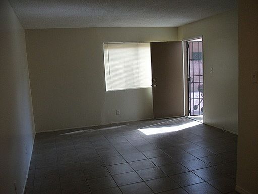 2nd image of 174 E Plymouth St APT 1