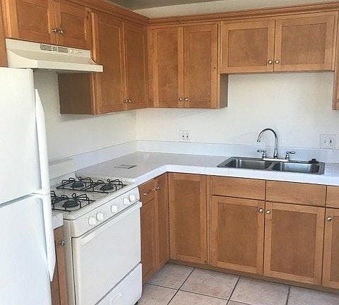 4th image of 504 Q Ave