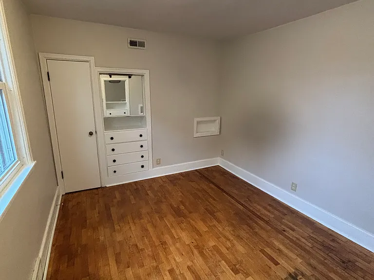 919 Minnesota St — Photo 2