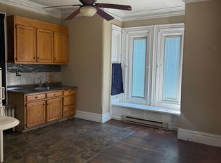 5 Maple St APT 1, Norwich, CT 06360