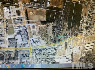 E Stewart St, Coats, NC 27521
