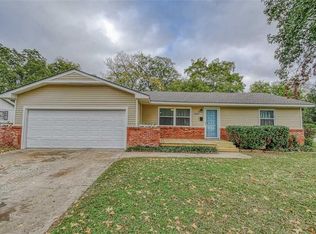 602 N 6th Ave, Purcell, OK 73080