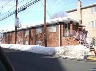 88 1st St, Lodi, NJ 07644