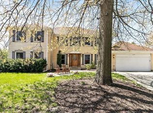 3390 Yorkshire Ct, Hoffman Estates, IL 60067