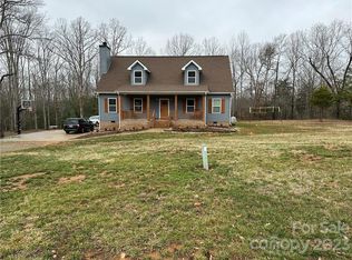 115 Bashekee Dr, Grover, NC 28073