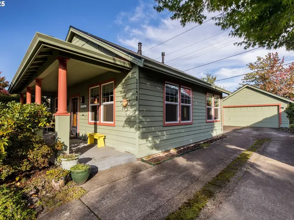 1148 NE Multnomah Dr, Fairview, OR 97024