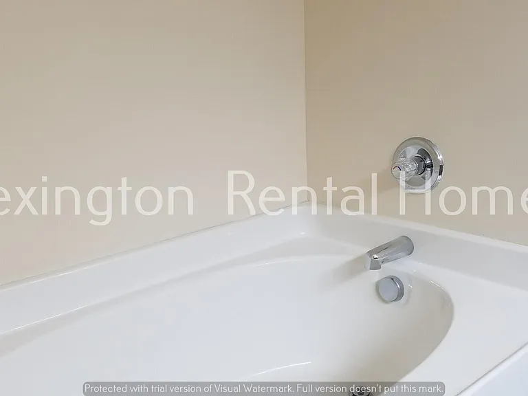 142 Savannah Hills Dr — Photo 13