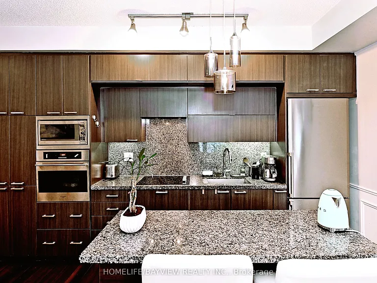 120 Harrison Garden Blvd #735 — Photo 7