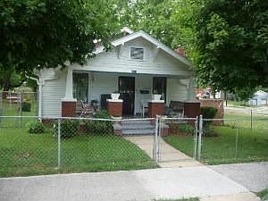 1st image of 2431 Louise Ave