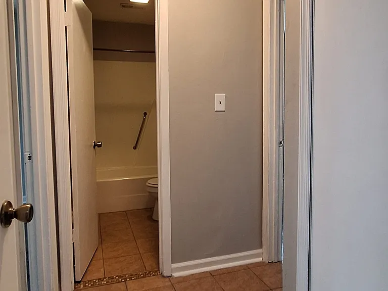 2429 Arkansas Ave — Photo 20