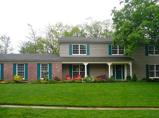 1612 Tradd Ct, Chesterfield, MO