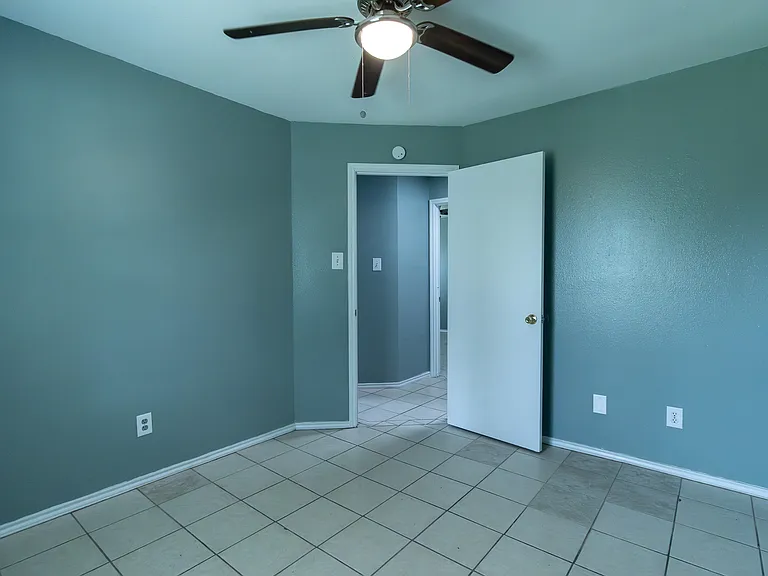 1601 Benttree Dr #1 — Photo 17