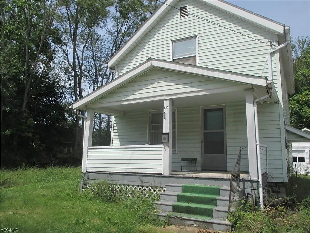 147 Idylwild St NW photo 1