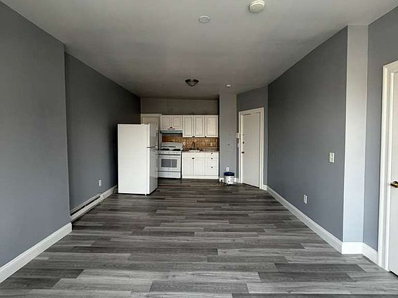 3rd image of 4008 Kennedy Blvd APT C1