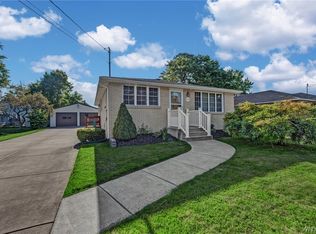61 Glidden St, Cheektowaga, NY 14206