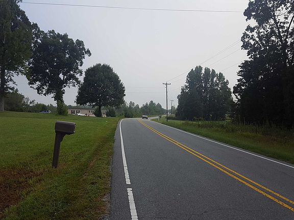 4th image of 3654 N State Highway 119