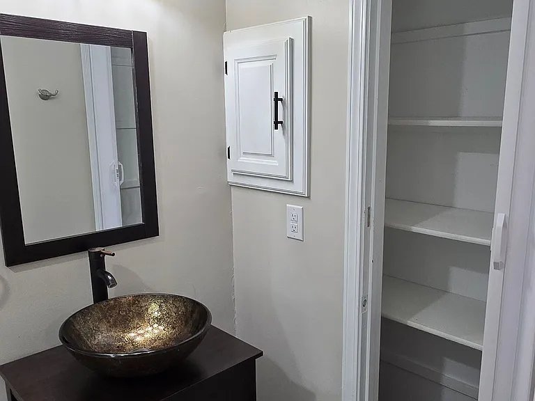 527 N Persimmon Dr — Photo 11