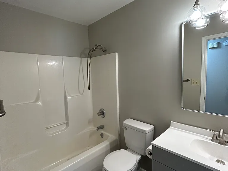 2097 Belmont Dr — Photo 11
