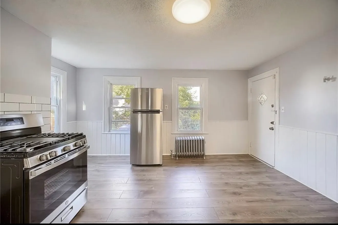5 bed, 1530 sqft, $3,300 — Photo 1