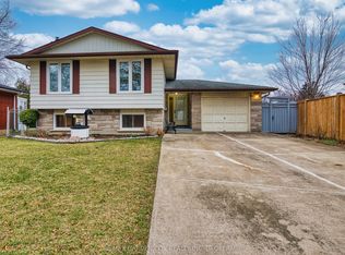 35 Crown St, Saint Catharines, ON L2M 3L2