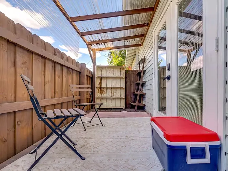 8505 N Lamar Ave — Photo 8