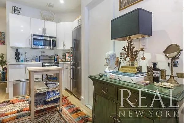 Rented by REAL New York | media 9