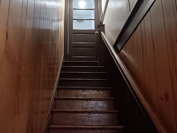 4th image of 26 Strode Ave