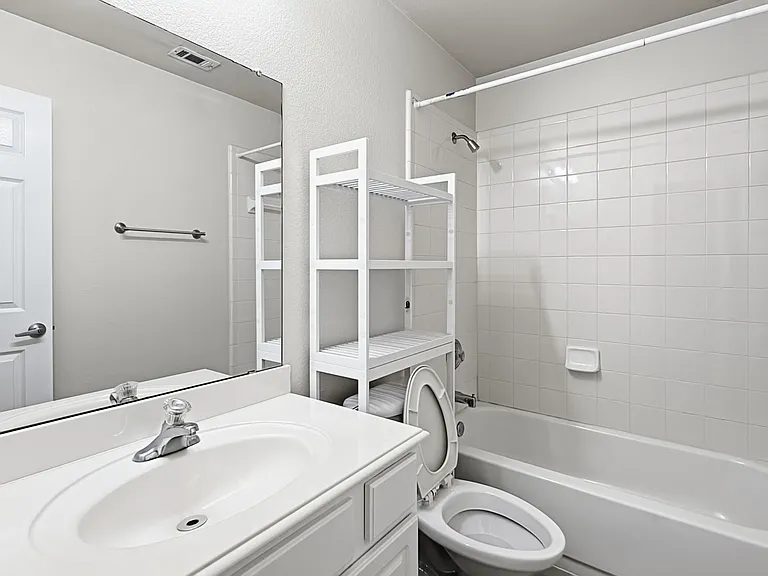 1632 Balboa Ln — Photo 11