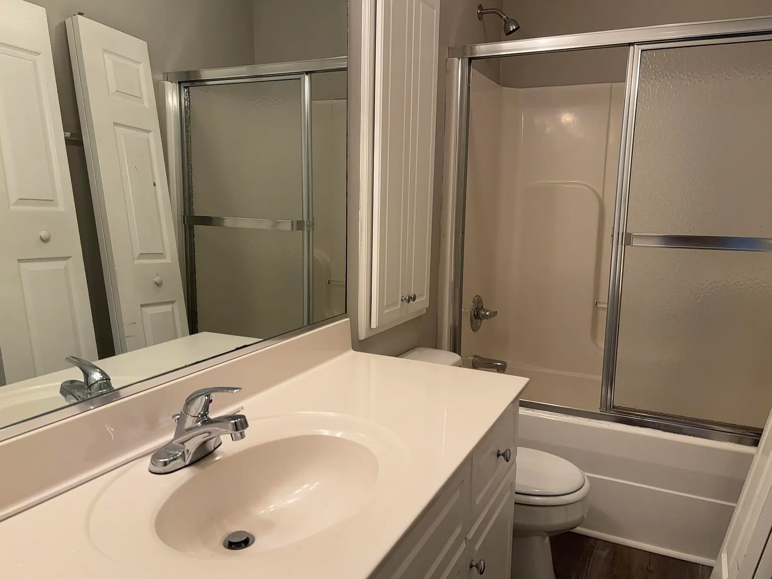 2 bed, 2.0 bath, 1092 sqft, $1,350 — Photo 4