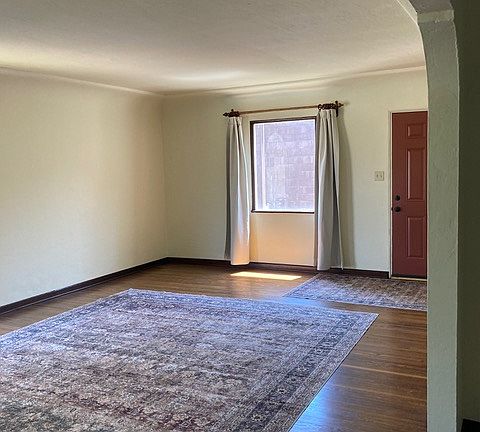 4th image of 653 Prospect Ave #653