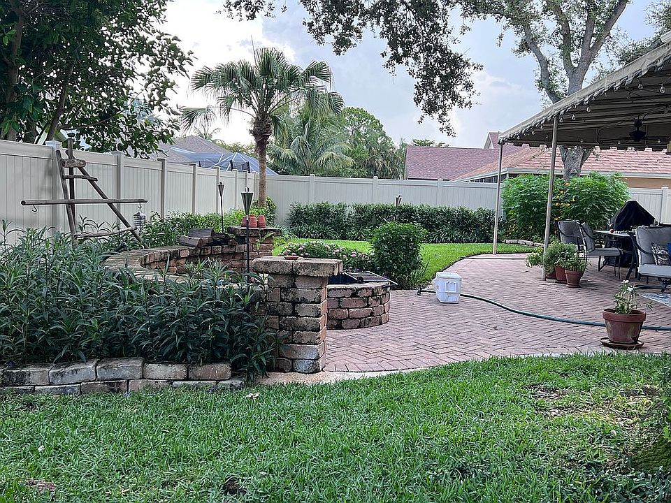 1st image of 13129 Meadowbreeze Dr
