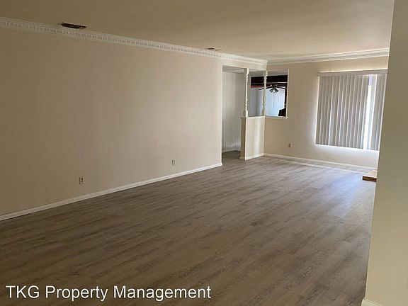 4th image of 9730 Julius Ave