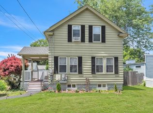 1640 Carew St, Springfield, MA 01104