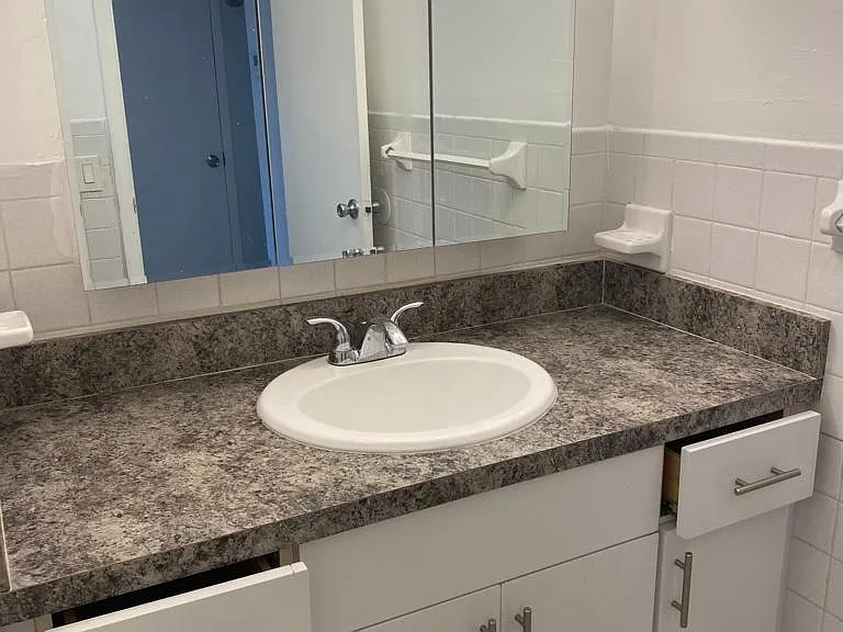 445 SW 27th Ave #205 — Photo 8