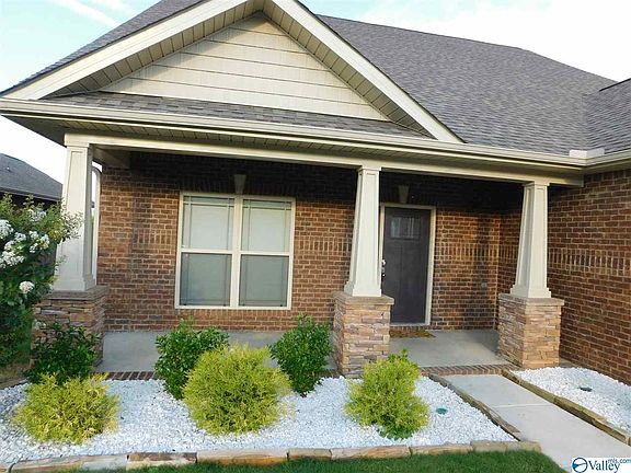 3rd image of 7209 Lathan Dr SE