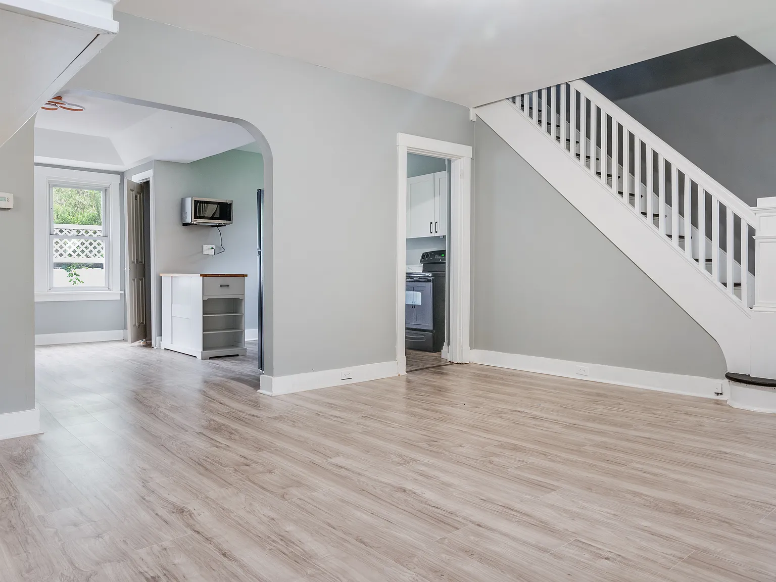 4 bed, 1620 sqft, $1,800 — Photo 2