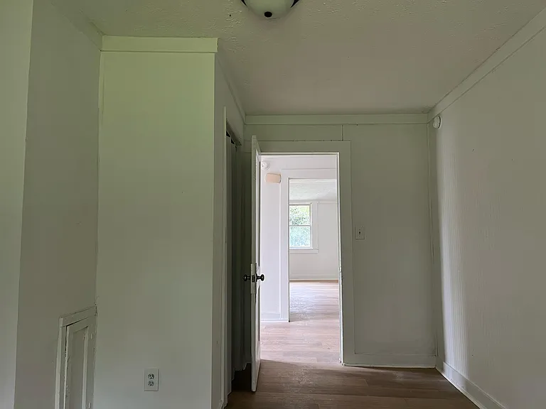 1613 Dewitt St #C — Photo 8