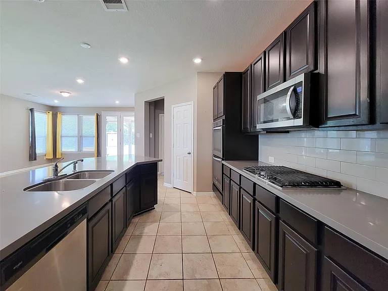 14202 Persimmon Woods Dr — Photo 20