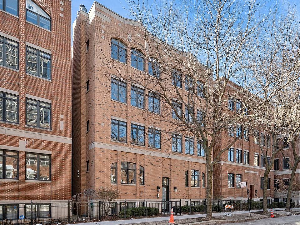 1st image of 2712 N Lehmann Ct APT 4N