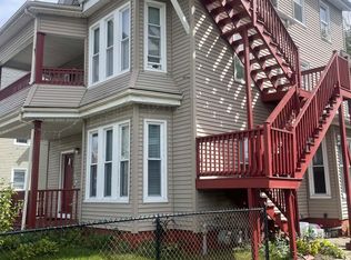 19 Temple St, Brockton, MA 02301