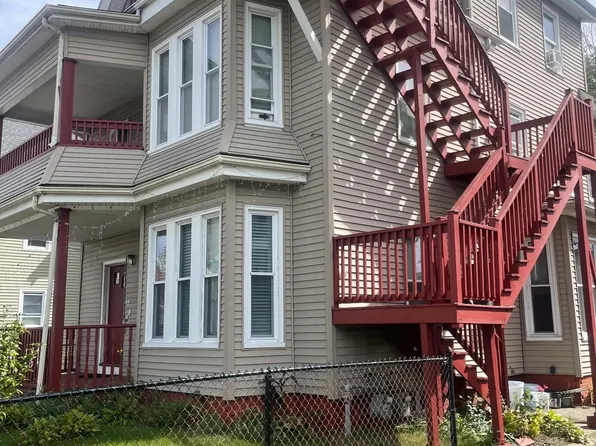 19 Temple St, Brockton, MA 02301