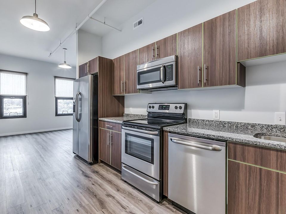 1st image of 4801 Brown St #409