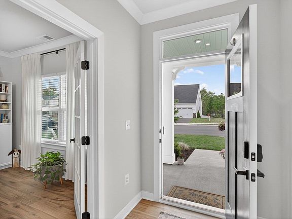 3rd image of 2750 Ridge Haven Dr