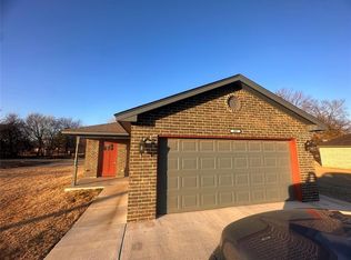309 NW 14th St, Newcastle, OK 73065