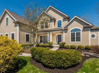 2863 Creekwood Estates Dr, Blacklick, OH 43004