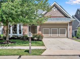 986 Chesterfield Villas Cir, Chesterfield, MO 63017