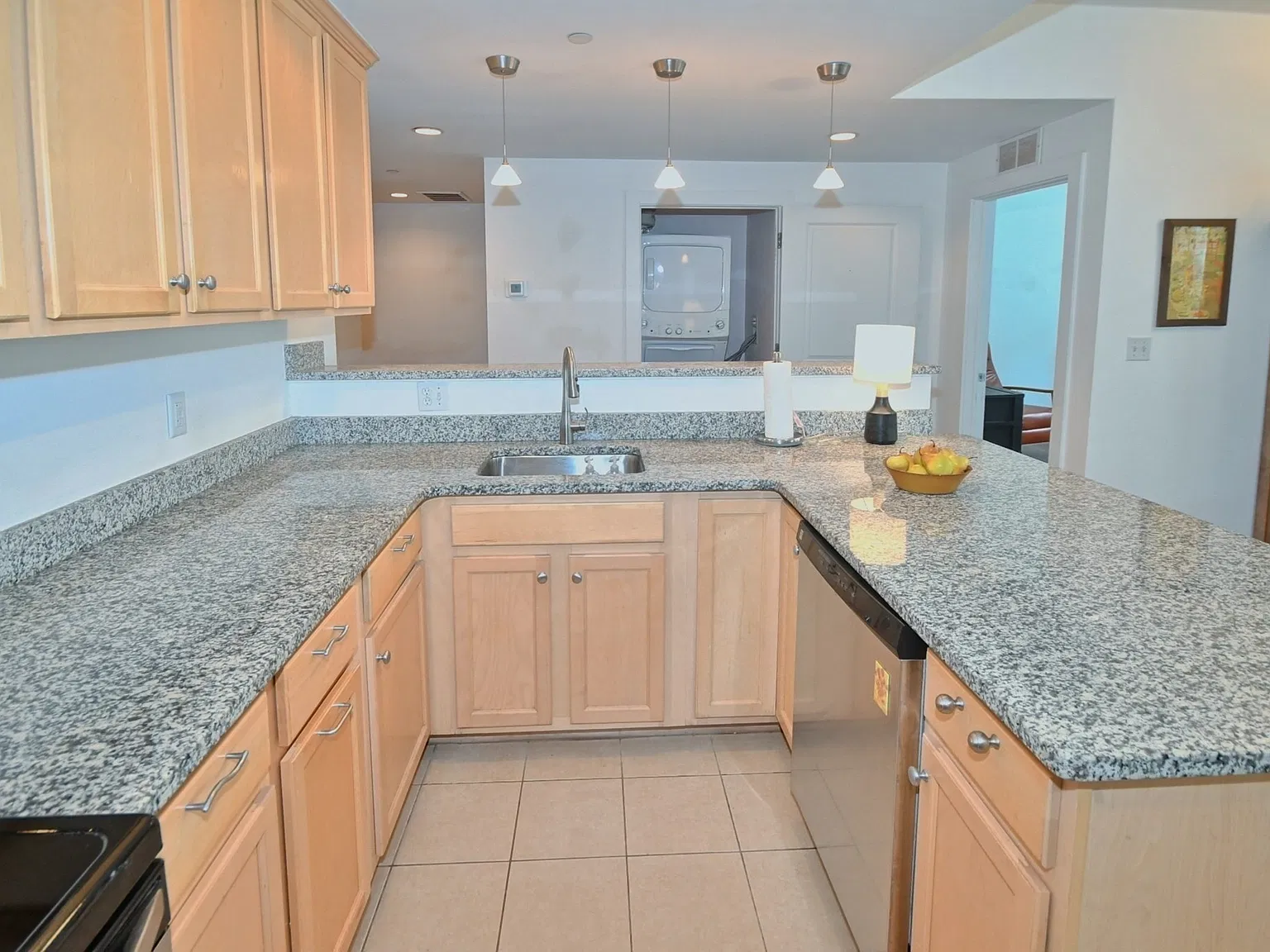 2 bed, 2.0 bath, 1362 sqft, $3,500 — Photo 3