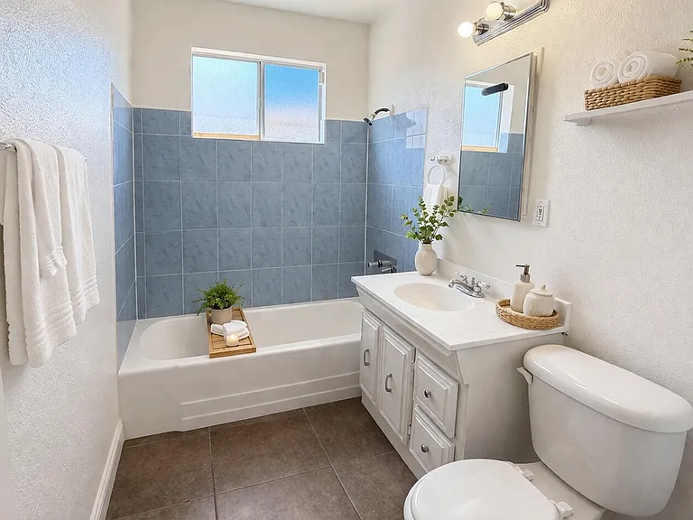 44104 Carolside Ave — Photo 7