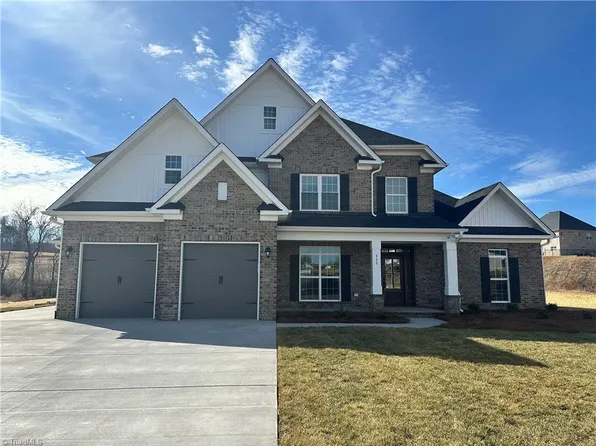 111 James Glen Ct, King, NC 27021