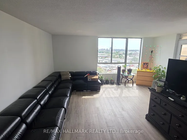 15 Martha Eaton Way #1705 — Photo 10